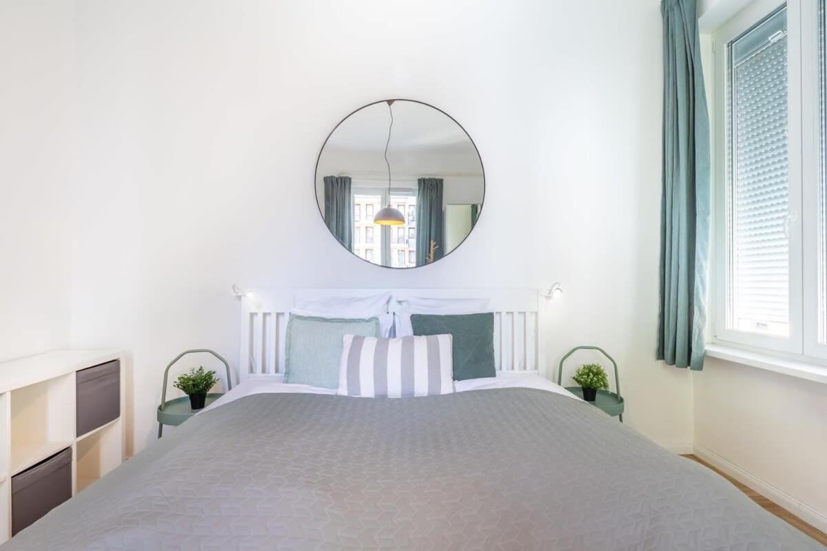 Lovely & Cozy Home With A C Budapest Bagian luar foto