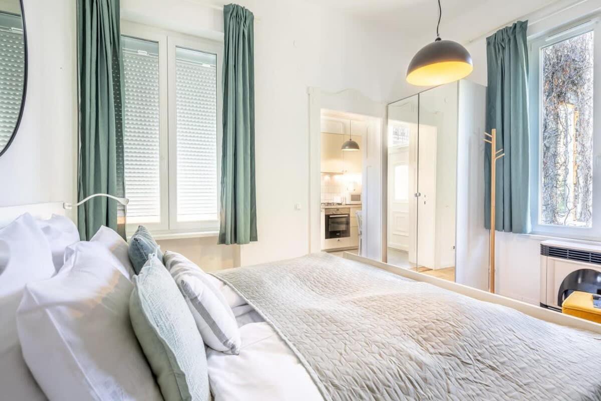 Lovely & Cozy Home With A C Budapest Bagian luar foto